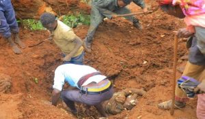 “Tragedia en Etiopía: deslizamientos de tierra dejan 229 muertos y decenas de desaparecidos”